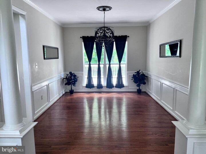 Property Photo:  9201 Golf Court  VA 20111 