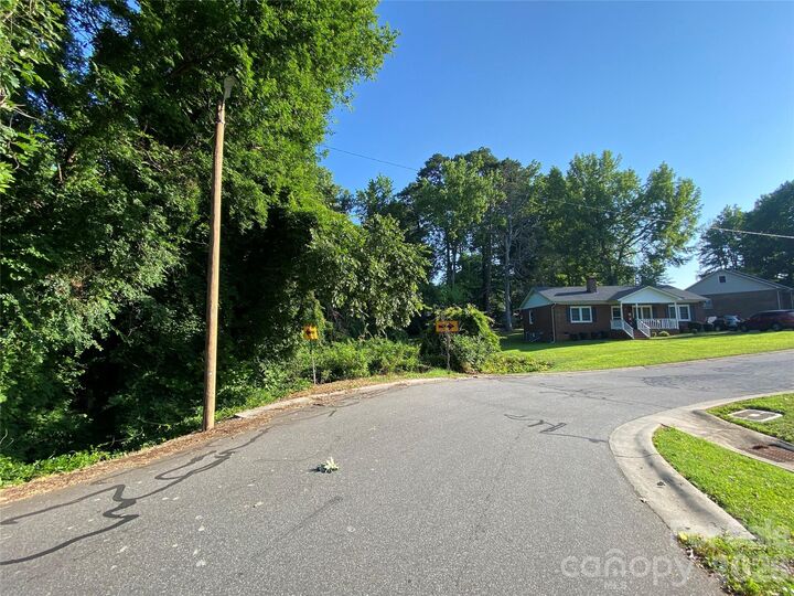 Property Photo: 142 Paddington Drive SW NC 28025