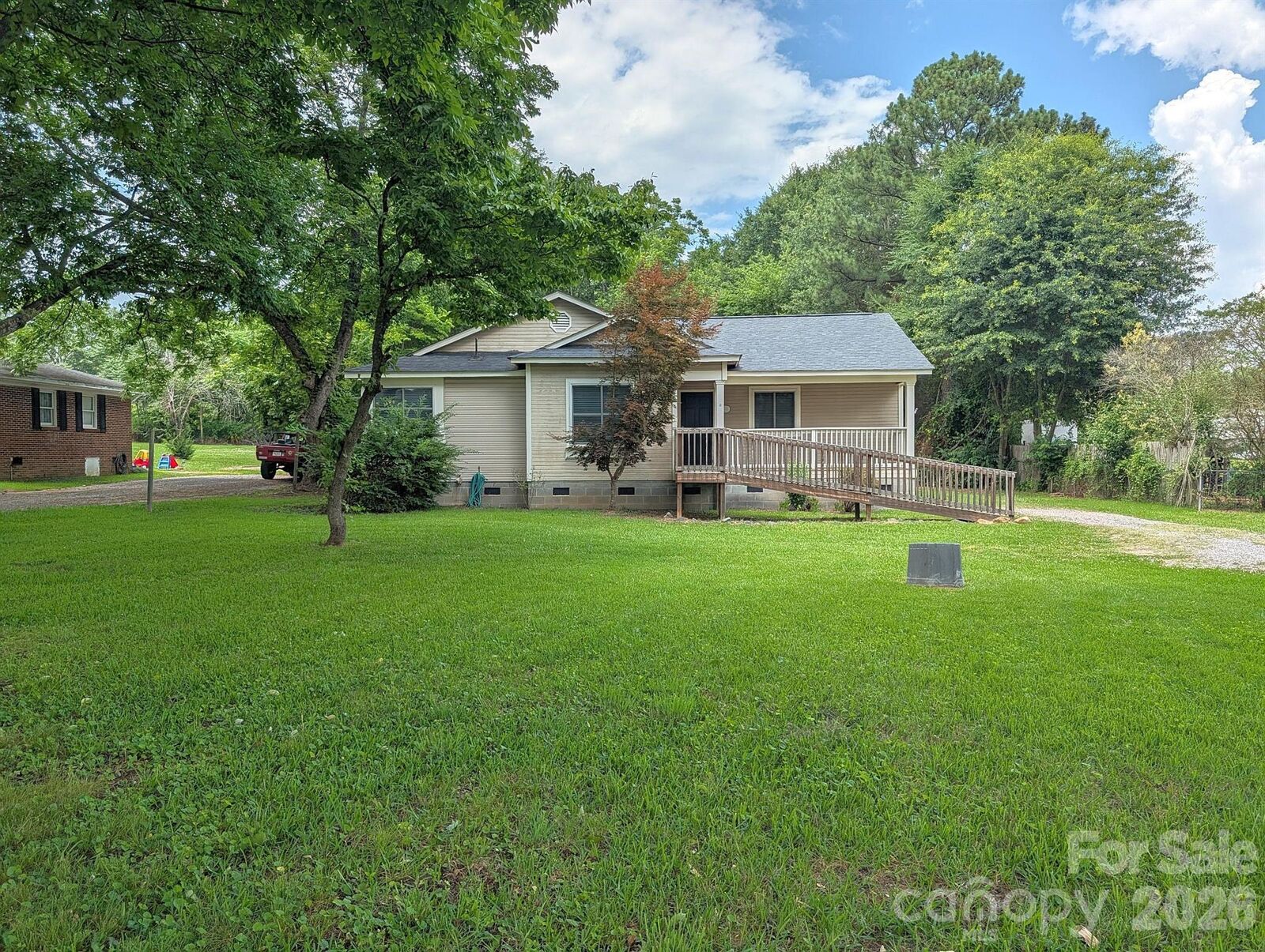 Property Photo:  2065 Neely Store Road  SC 29730 