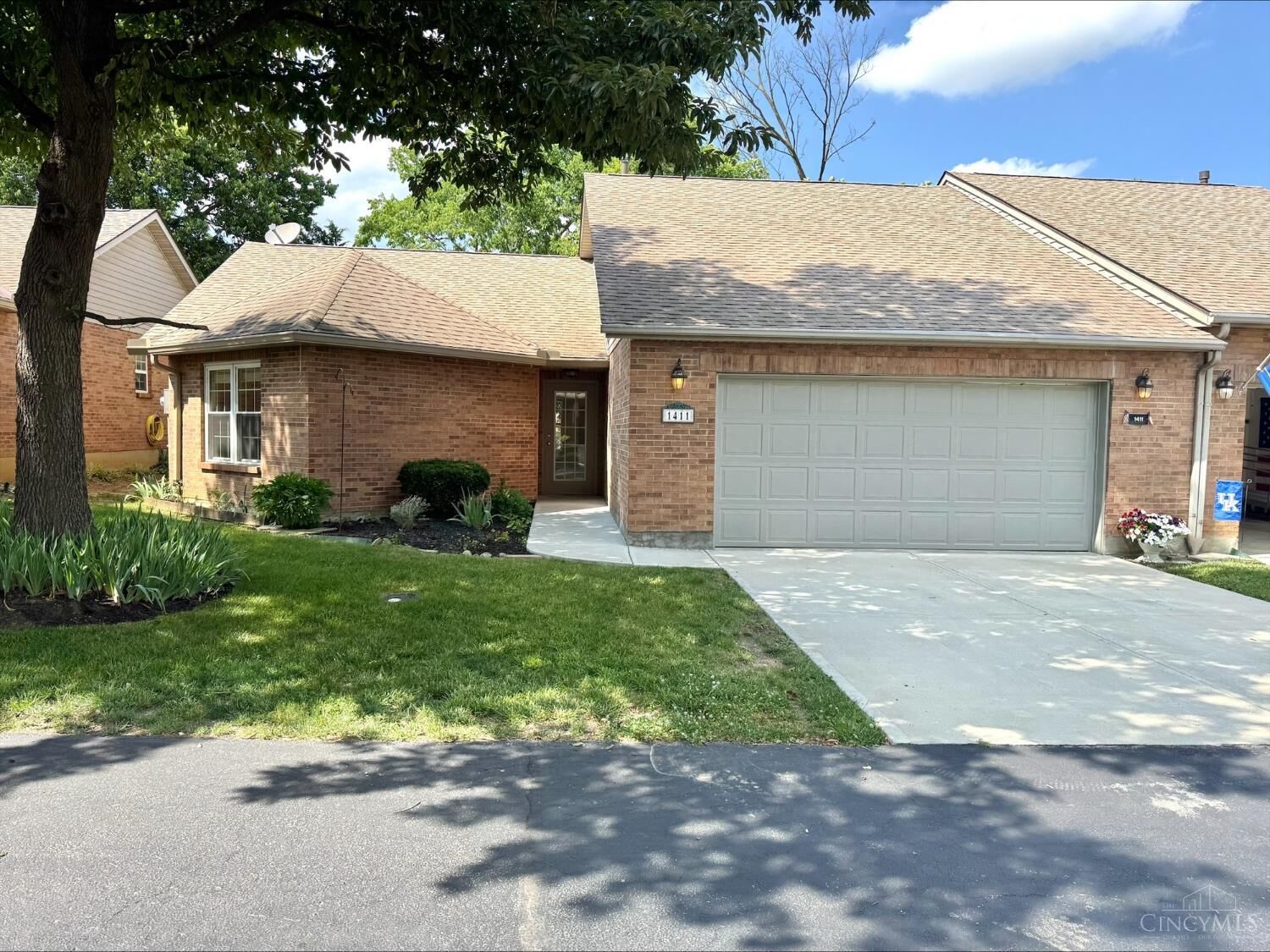 Property Photo:  1411 Garden Place  OH 45246 