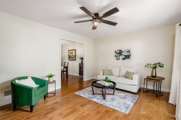 Property Photo:  818 Hensel Woods Road  OH 43230 