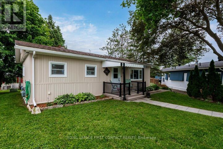 Property Photo: 11 Hawthorne Drive ON L9S 1P7