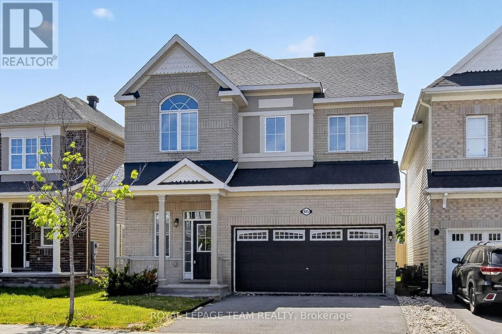 Property Photo:  925 Whimbrel Way  ON K2J 6C5 