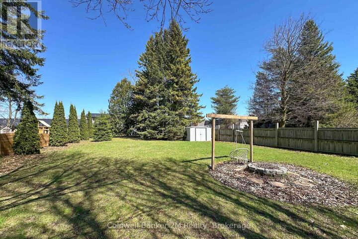 Photo de la propriété: 812 Burnham Street ON K9A 2X7
