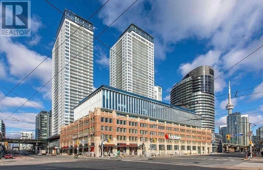 Property Photo:  19 Bathurst Street 3506  ON M5V 0N2 