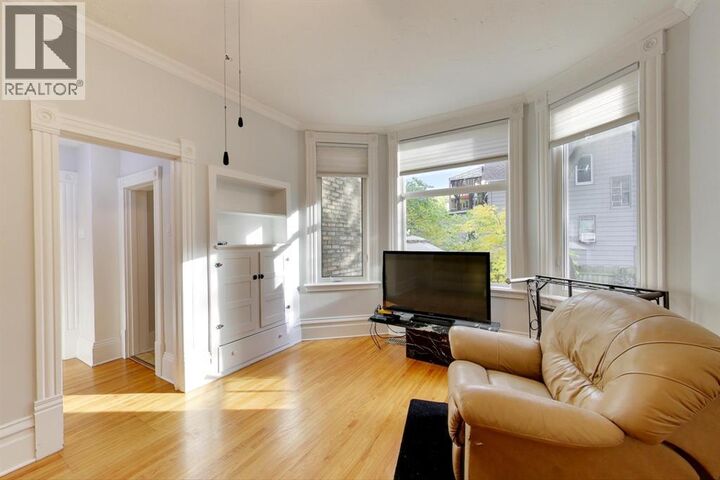Property Photo:  122 Forsyth Street North 1 East  ON N7T 6L3 
