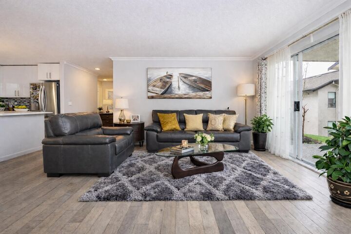 Property Photo:  1441 Blackwood Street 104  BC V4B 3V6 