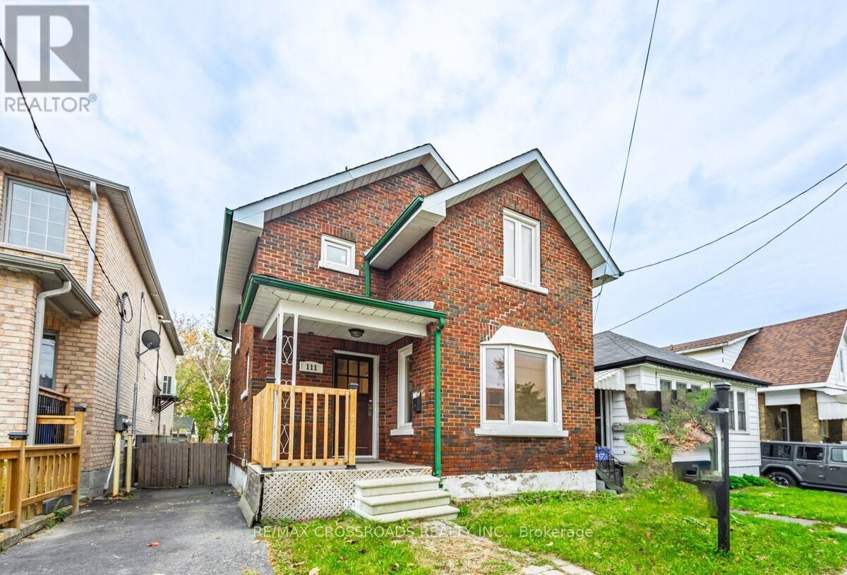 Property Photo:  111 Elgin Street West  ON L1G 1S5 