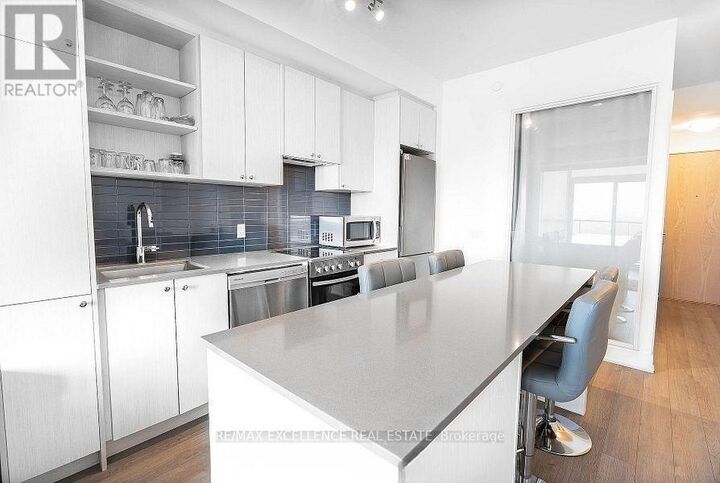 Property Photo:  50 George Butchart Drive 922  ON M3K 2C5 