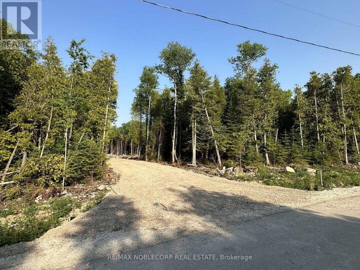 Property Photo:  42 Trillium Crossing  ON N0H 1W0 