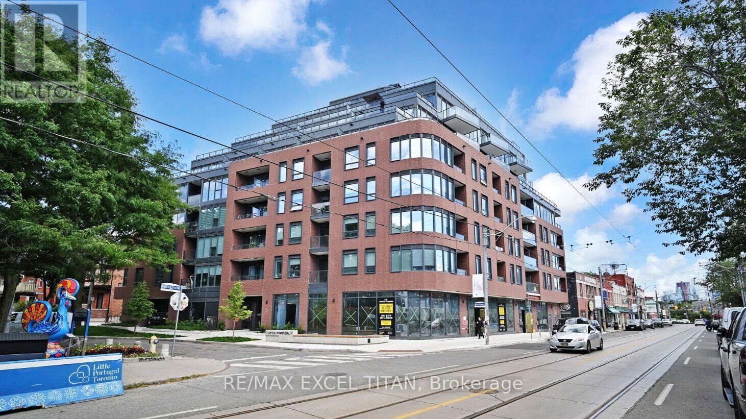 Property Photo:  5 Lakeview Avenue 416  ON M6J 0H3 