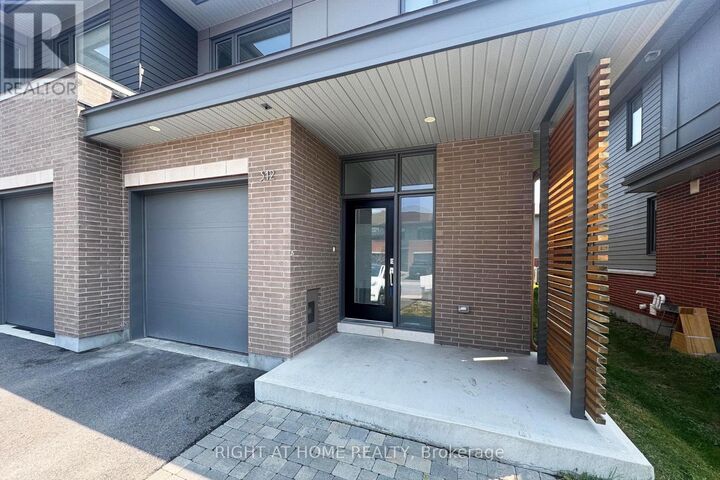 Property Photo:  312 Wigwas Street  ON K1K 5A1 