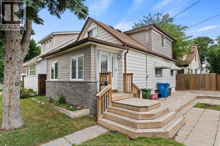 Property Photo:  972 Wellington Avenue Lower  ON N9A 5J8 