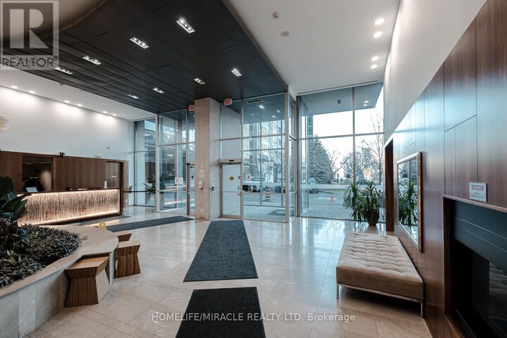Property Photo:  225 Webb Drive 1508  ON L5B 4P2 
