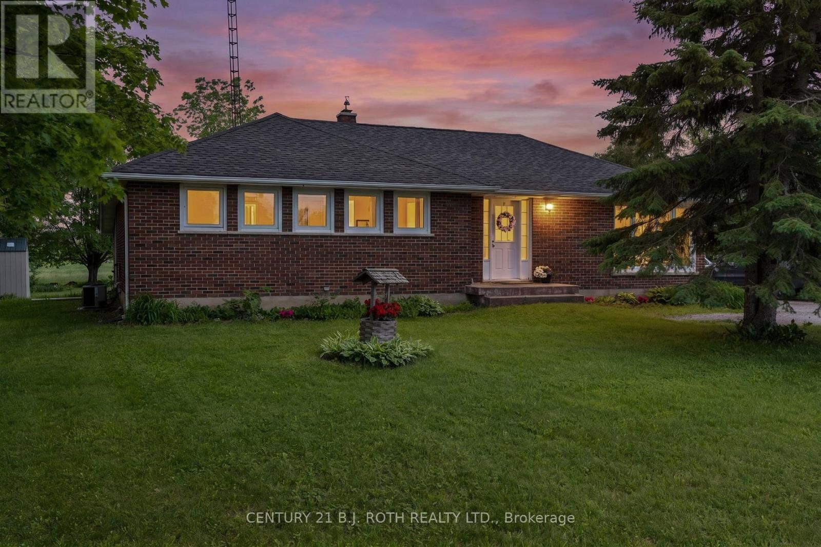Property Photo: 4964 Highway 12 East, RR 7 Highway ON L3V 8C8
