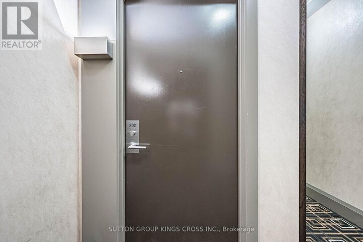 Property Photo:  15 Zorra Street 202  ON M8Z 0C1 