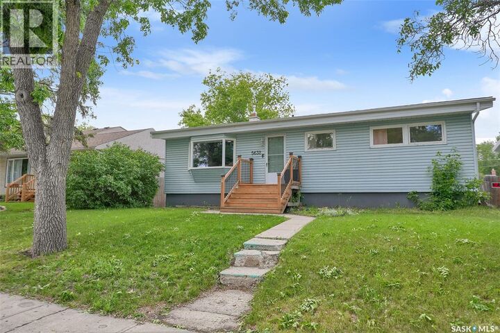 Property Photo:  5632 4th Avenue  SK S4T 0J9 