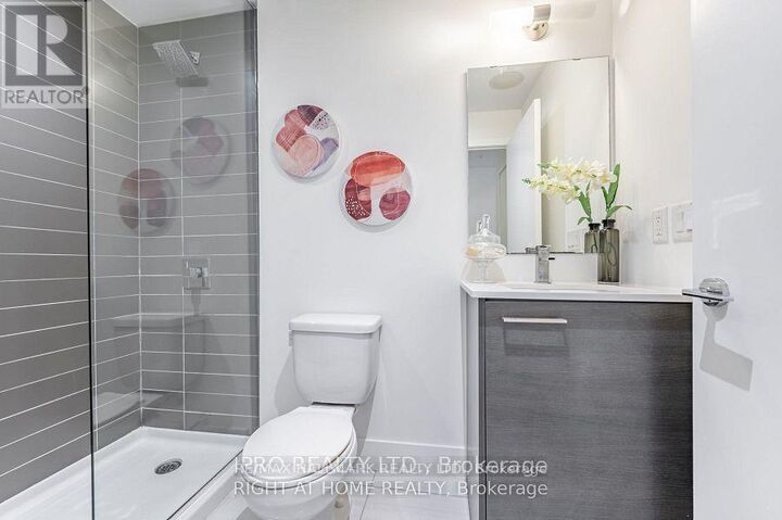 Property Photo:  630 Queen Street East 413  ON M4M 1G3 