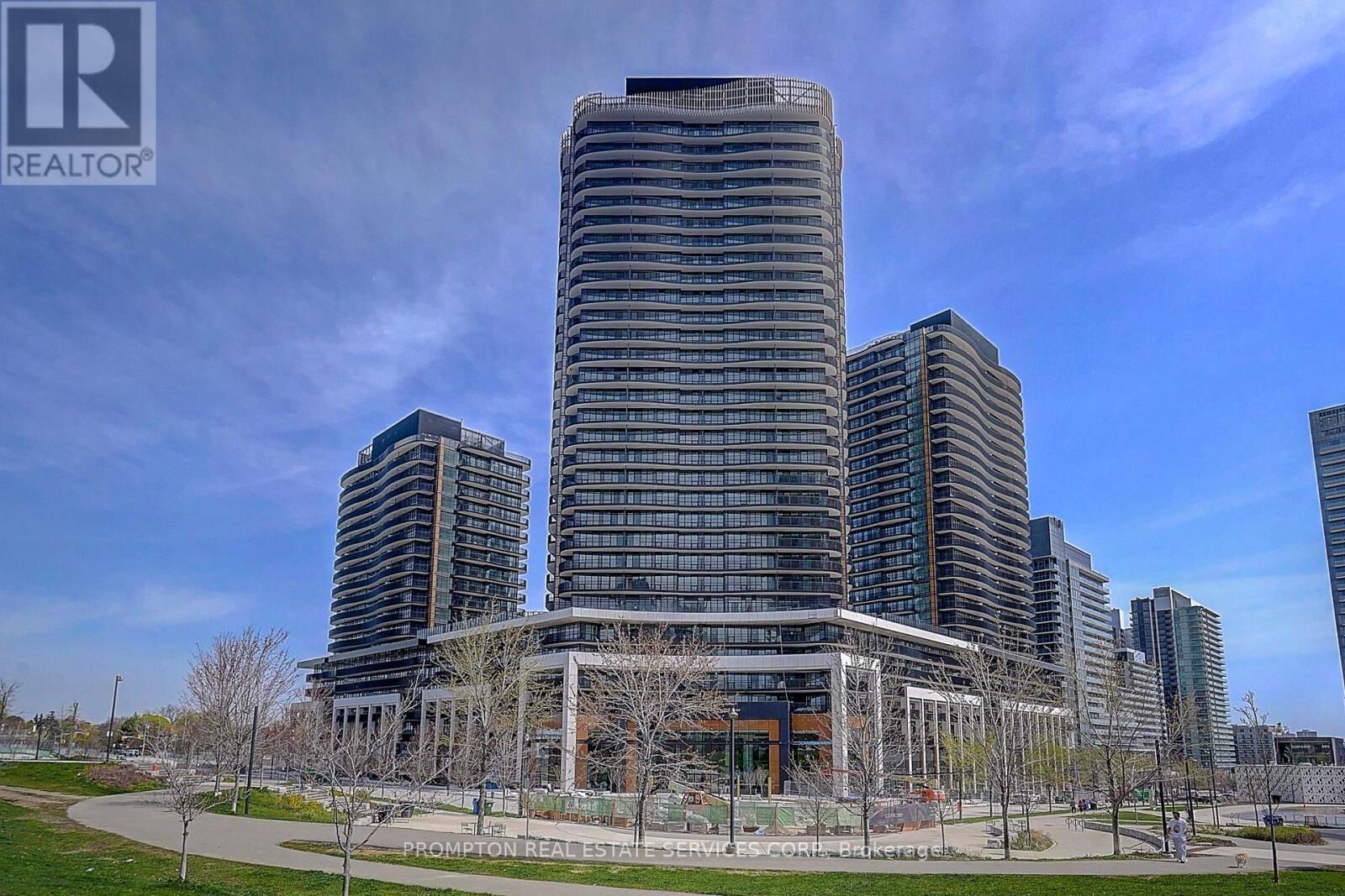 Property Photo:  75 Billes Heights 1116  ON M2K 0J8 