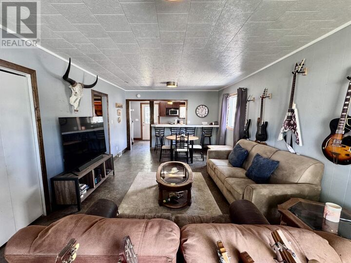 Property Photo:  627 First St E  ON P9A 1L4 