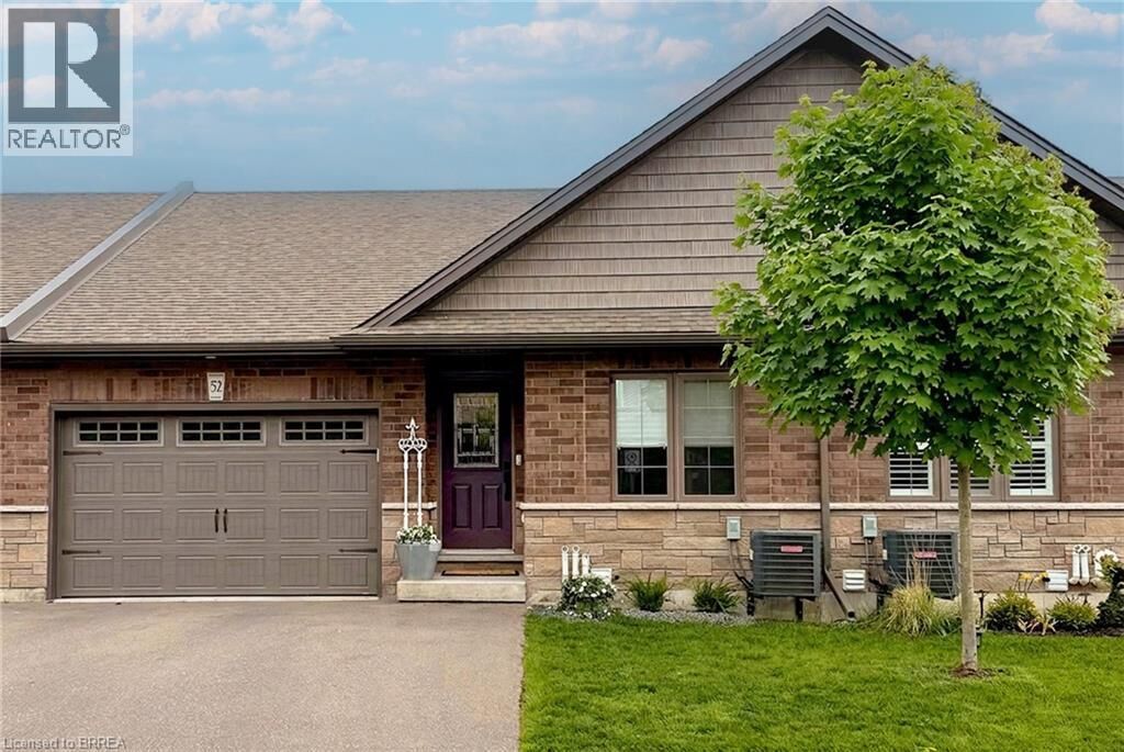 Property Photo:  29 Schuyler Street 52  ON N3L 0J2 