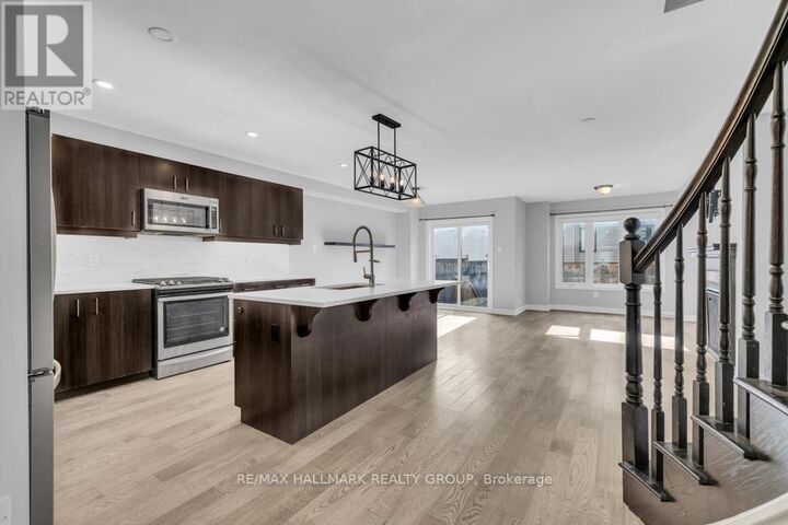 Property Photo: 600 Parade Drive ON K2S 0Y5