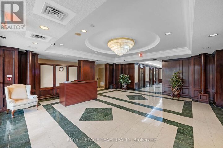 Property Photo: 1705 Playfair Drive 402 ON K1H 8P6