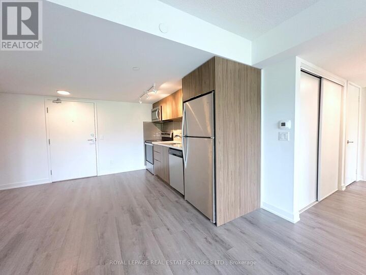 Property Photo: 1225 York Mills Road 401 ON M3A 1Y4
