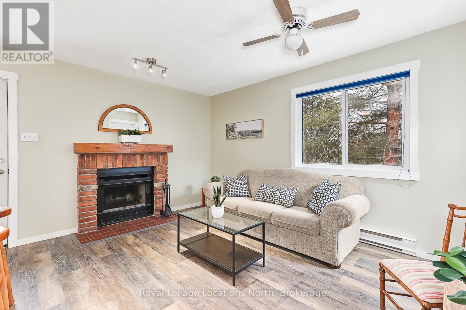 Property Photo: 19 Dawson Drive 47 ON L9Y 5B4