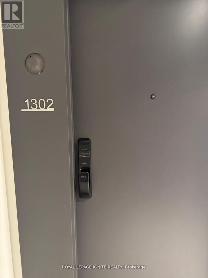 Property Photo:  2075 Lakeshore Road 1302  ON L7R 0H3 