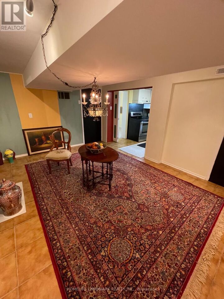 Property Photo: 114 Steel Street South ON L4M 2G2