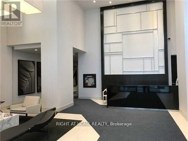 Property Photo: 4011 Brickstone Mews 1804 ON L5B 0J7