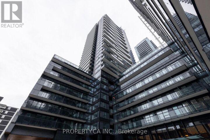 Property Photo:  127 Broadway Avenue 1401  ON M4P 1V3 