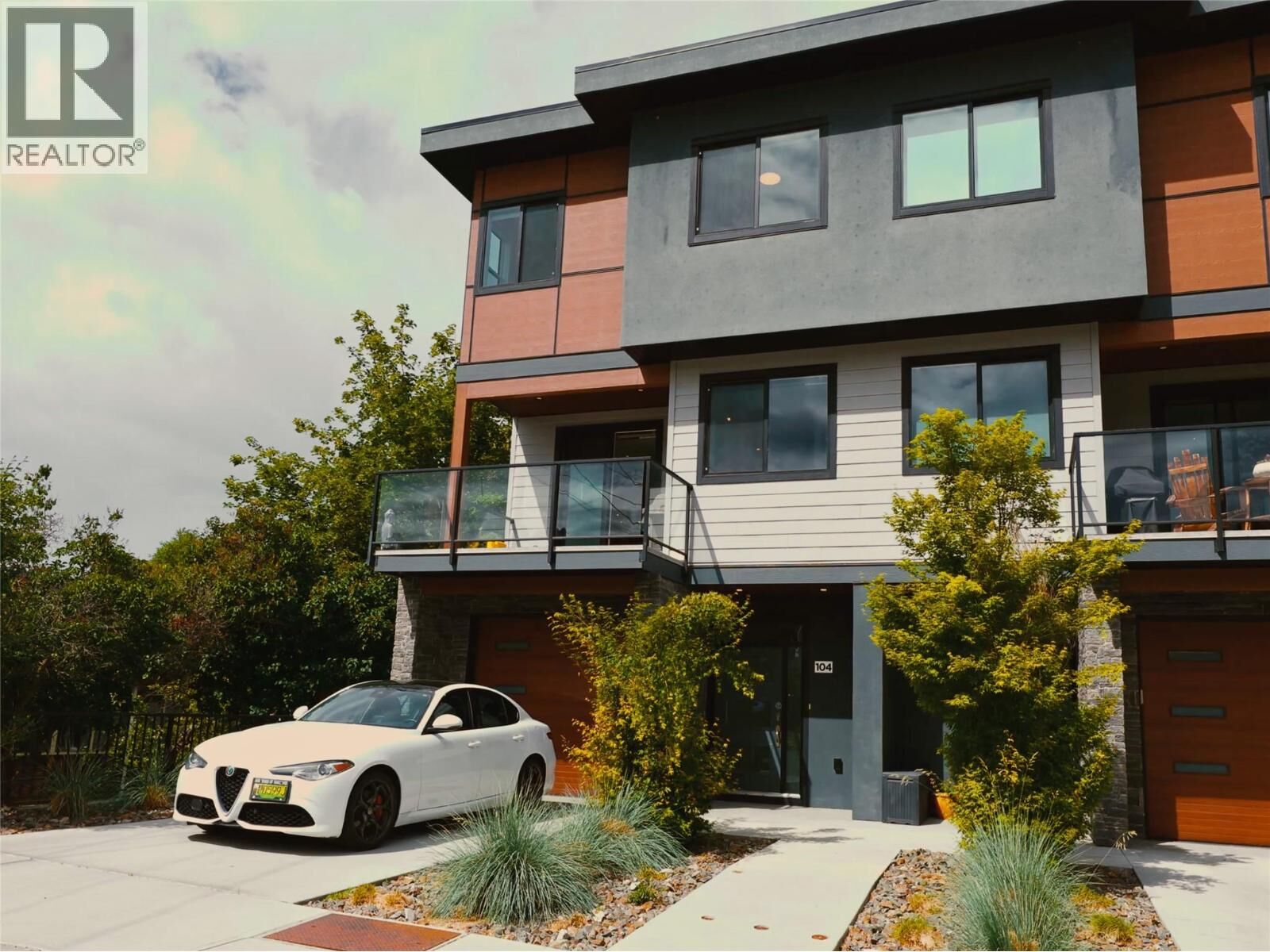 Property Photo: 190 Vancouver Avenue 104 BC V2A 1A2