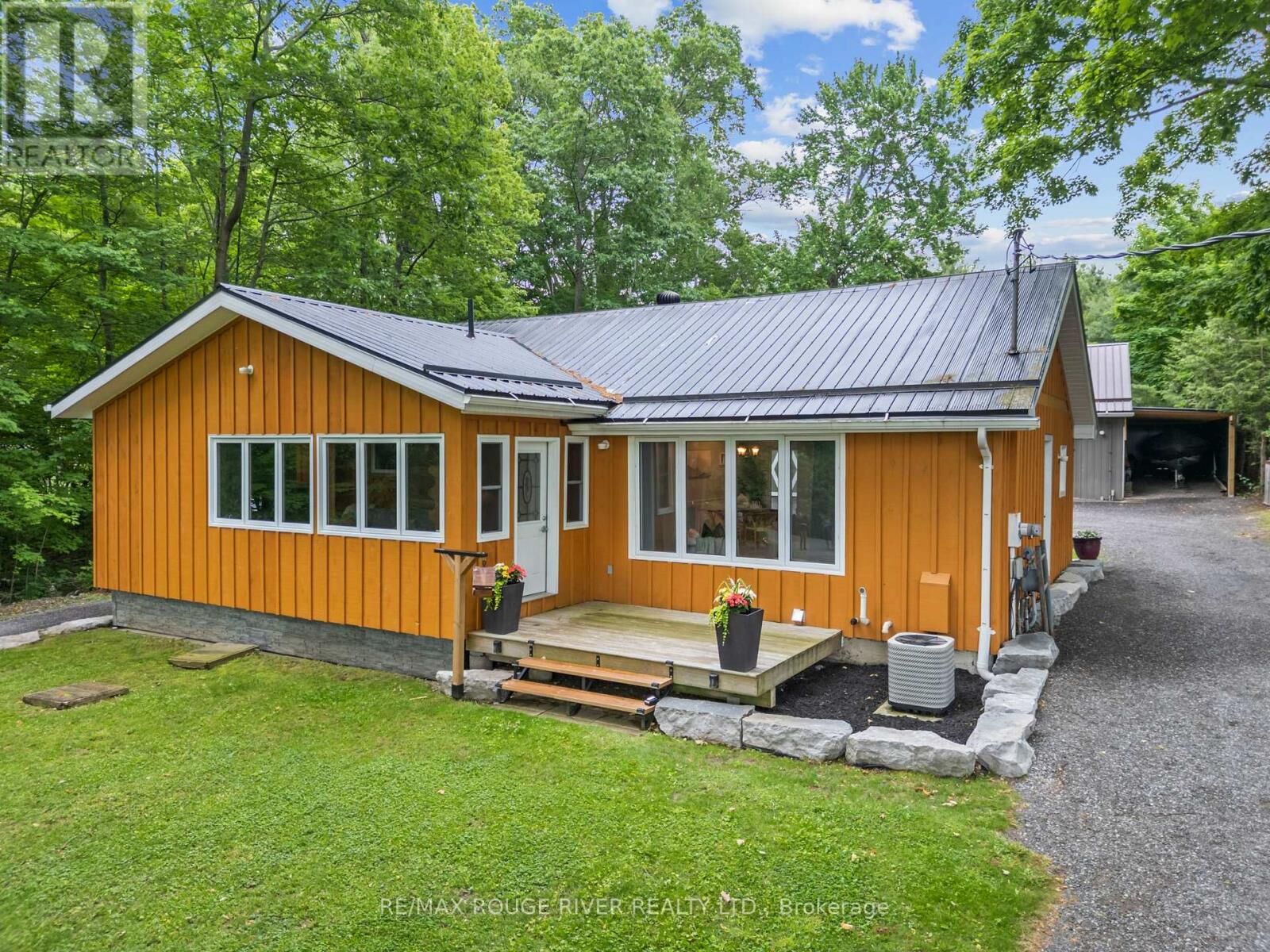 Property Photo:  7123 Poplar Drive  ON K0L 1E0 