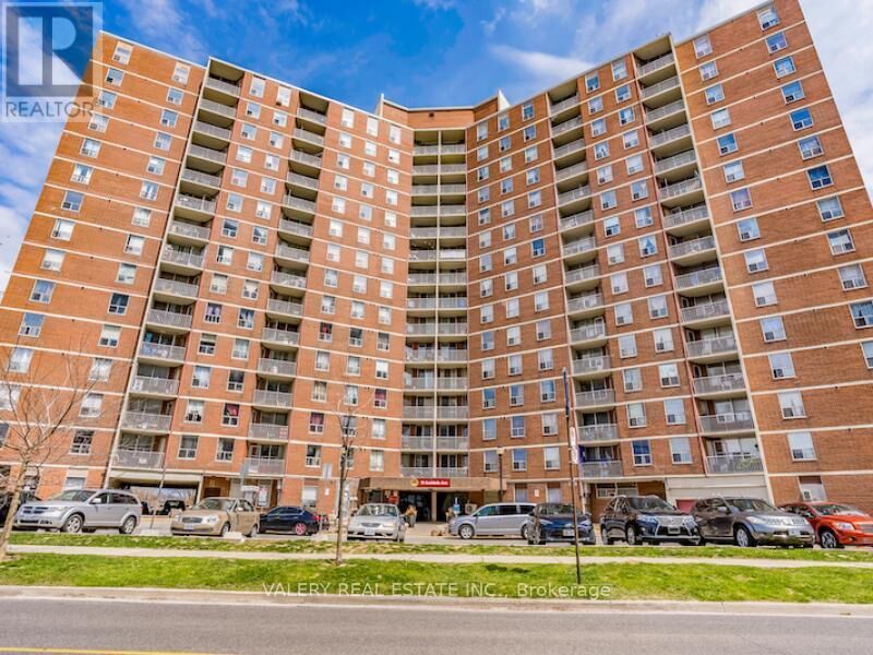Property Photo:  75 Eastdale Avenue 612  ON M4C 5N3 