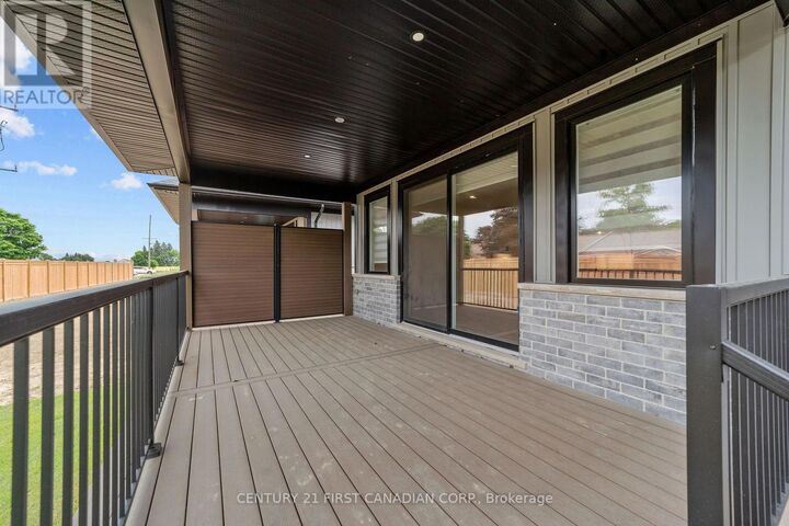 Property Photo: 32 Postma Crescent 11 ON N0M 1A0