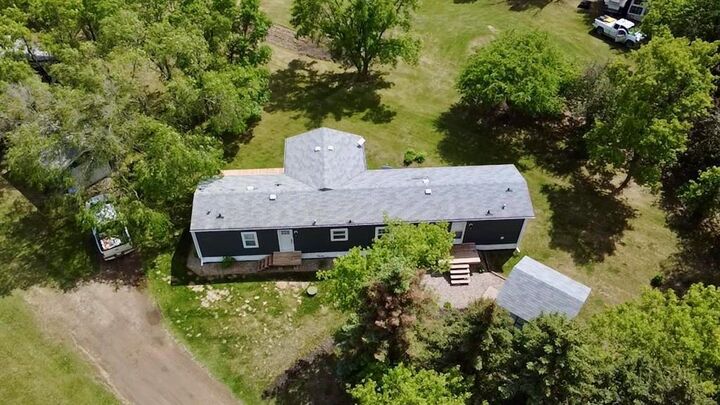 Property Photo: 509 Joslyn Street MB R0M 0X0
