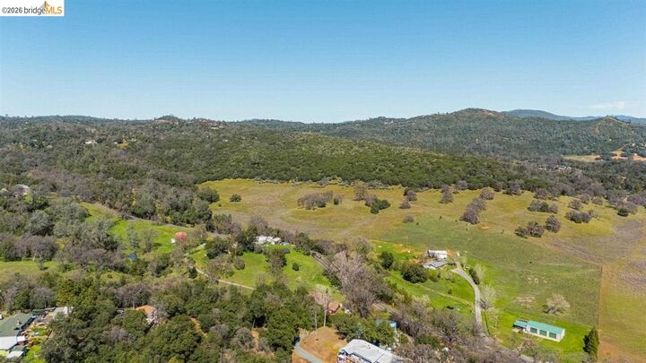 Property Photo:  18400 Rawhide Rd  CA 95327 