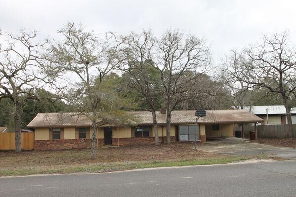 Property Photo: 6047 Eden Square FL 32539