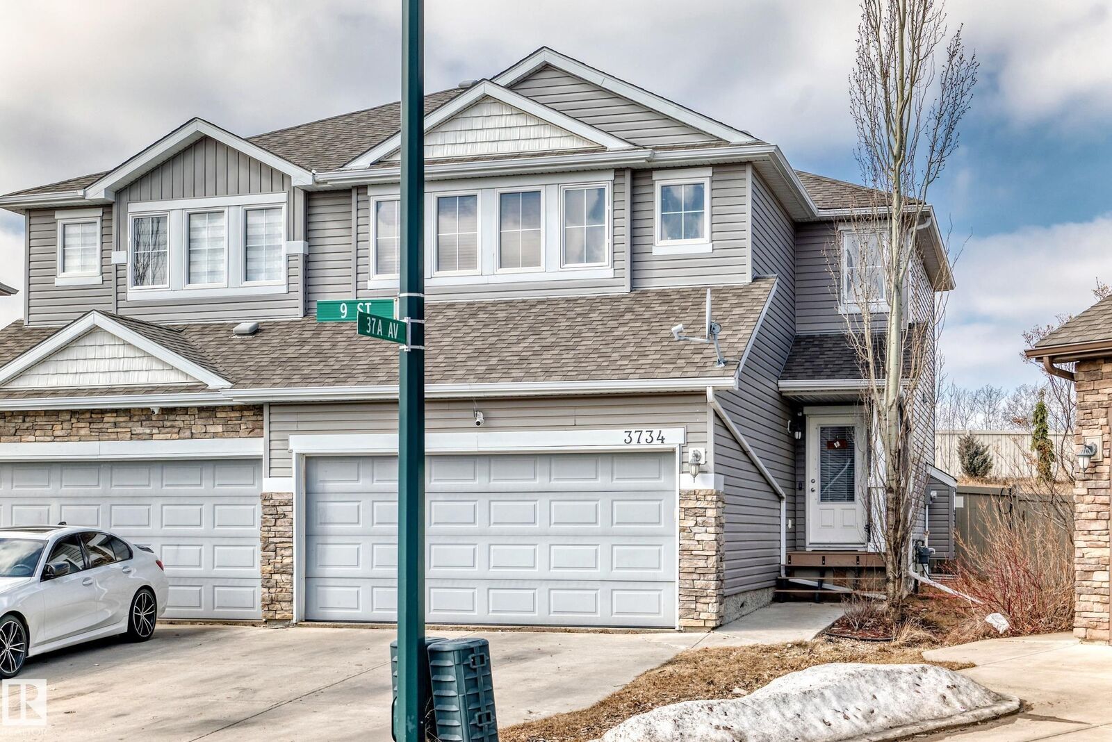 Property Photo: 3734 9 Street NW AB T6T 0S2
