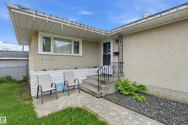 Property Photo:  7719 71 Avenue NW  AB T6C 0A9 