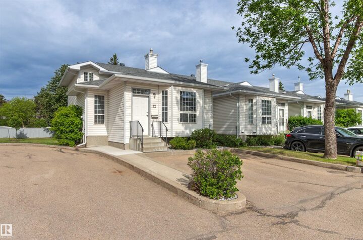 Property Photo: 3311 58 Street NW 12 AB T6L 6X3
