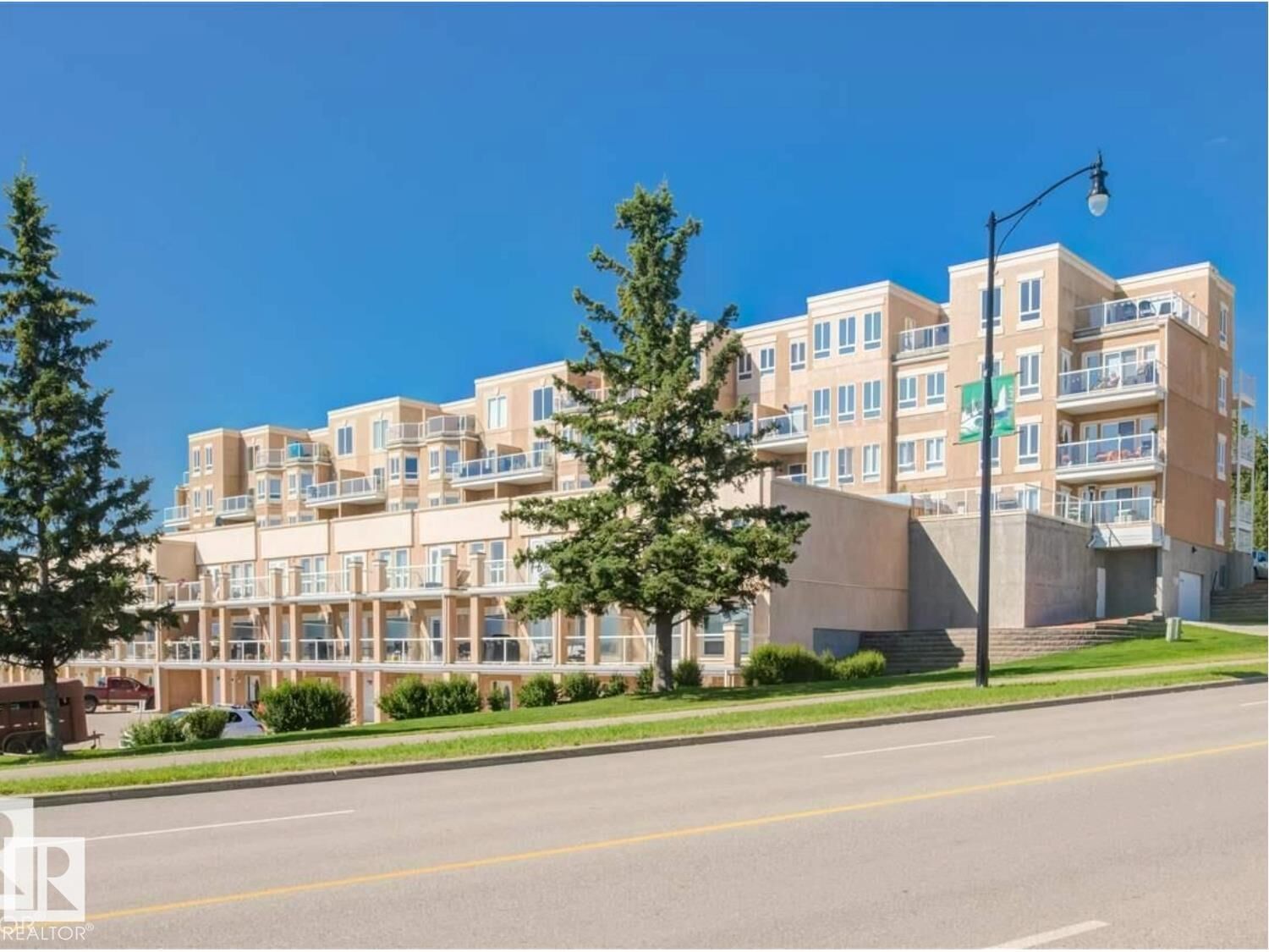 Property Photo:  802 12 Street 407  AB T9M 0A7 