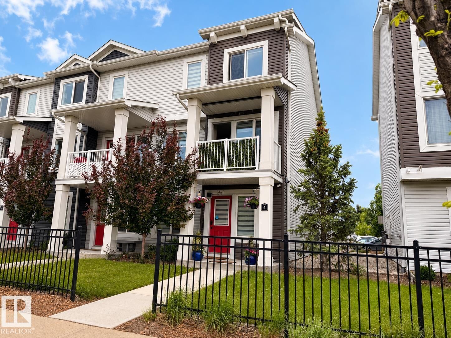 Property Photo: 16335 84 Street NW 4 AB T5Z 0S1