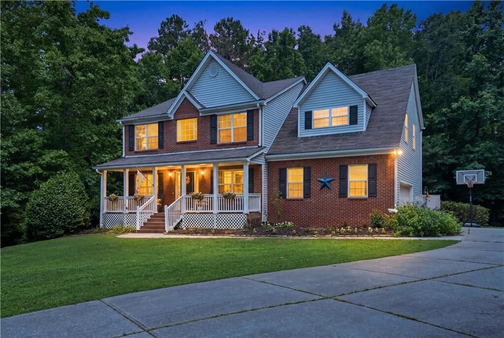 Property Photo:  2758 Harbins Bend Lane  GA 30019 