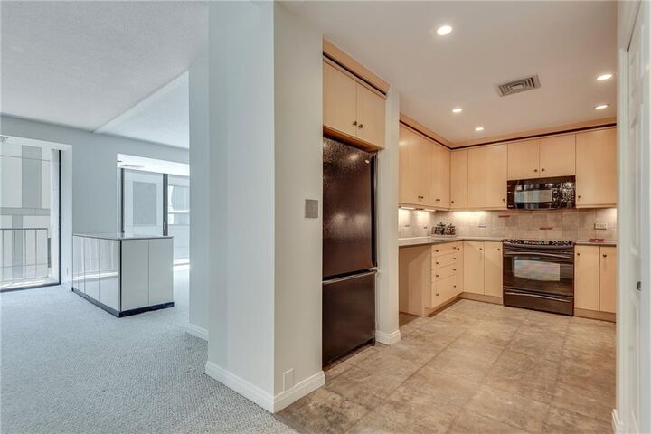 Property Photo:  147 15th Street NE 5A  GA 30309 