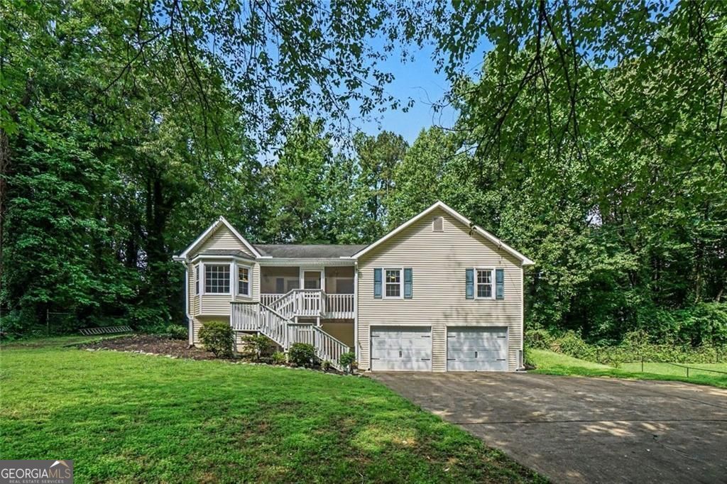 Property Photo:  331 Creekbend Drive  GA 30188 