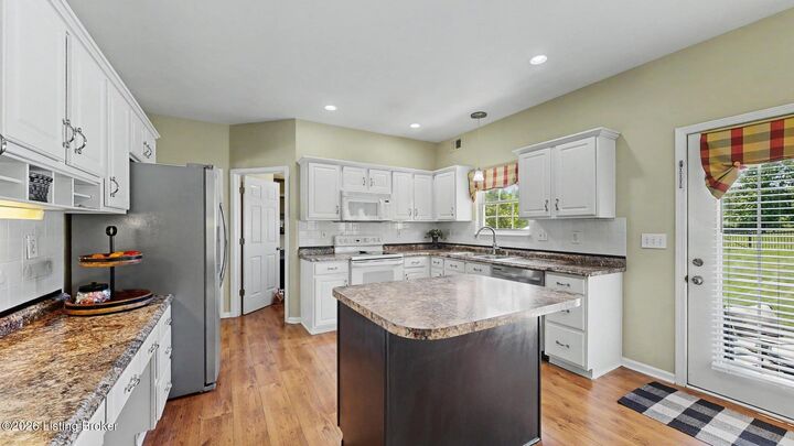 Property Photo:  15218 Abington Ridge Pl  KY 40245 
