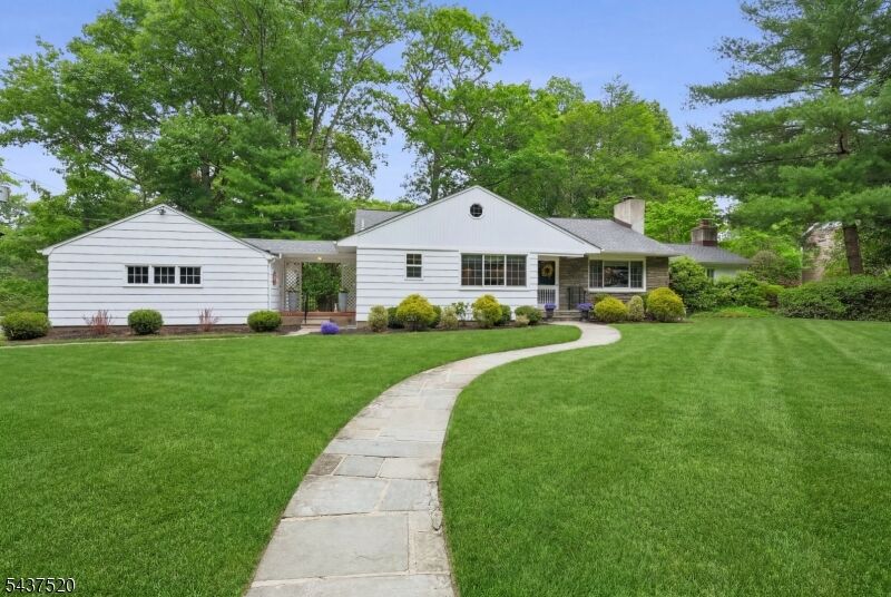 Property Photo:  25 Grove St  NJ 07006 